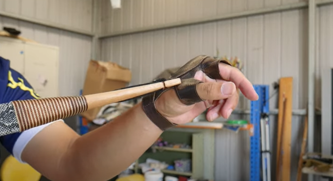 benefits of archery gloves